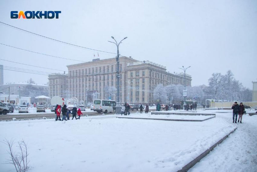 Работу воронежских автобусов продлят в новогоднюю ночь 