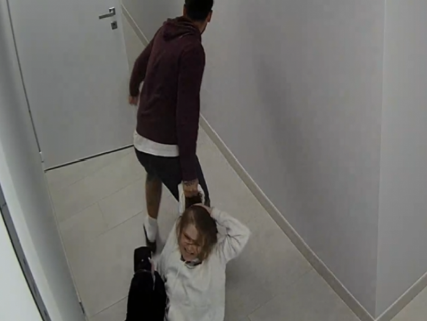 Воронежца, заочно осужденного за изнасилование, поймали в Шереметьево 