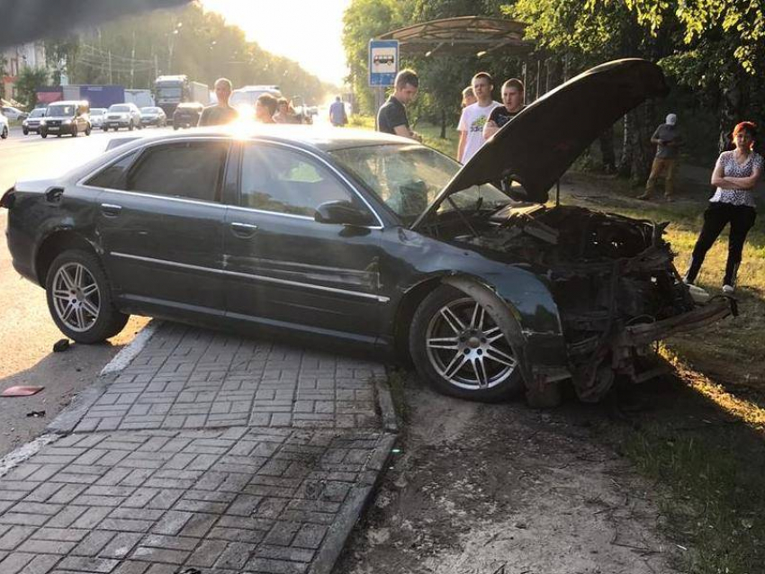 Неадекватный наезд Audi на пешеходов превратился в уголовное дело в Воронеже