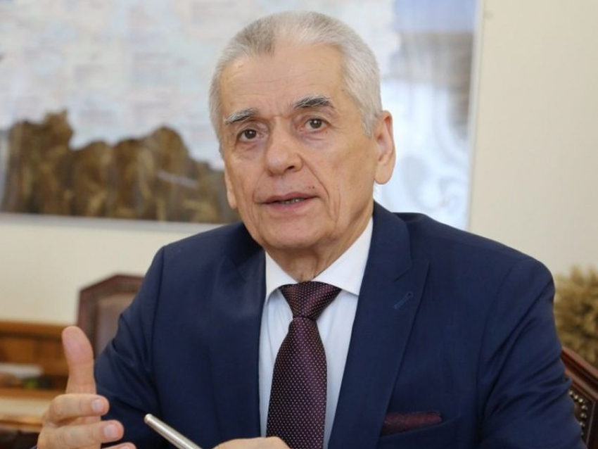 Отменить новогодние праздники и выйти на работу 2 января призвал академик Геннадий Онищенко