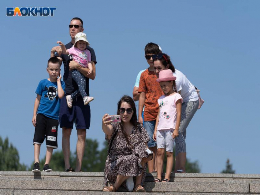 Воронежские семьи, воспитывающие детей от 8 до 16 лет, получат выплаты от государства
