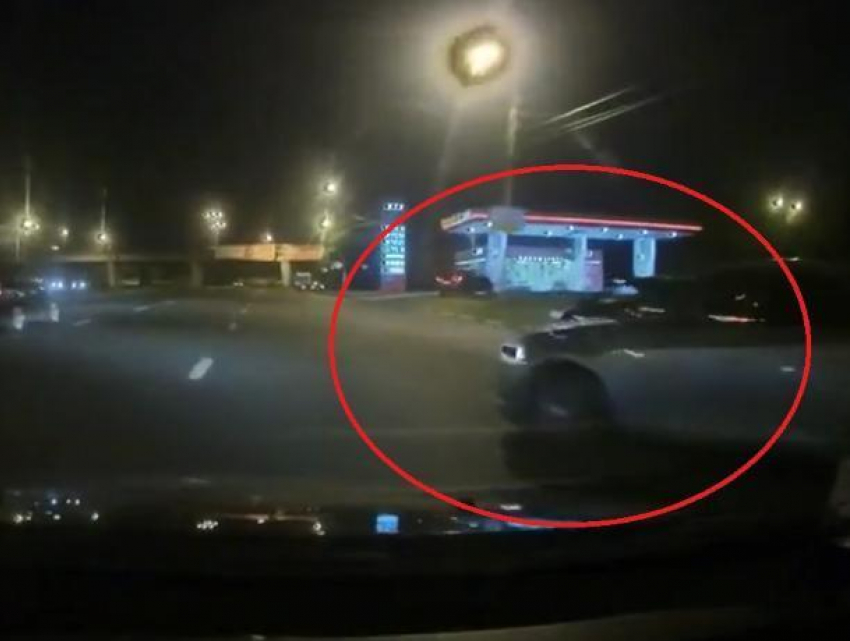 Чумовая реакция спасла водителя от страшного ДТП в Воронеже