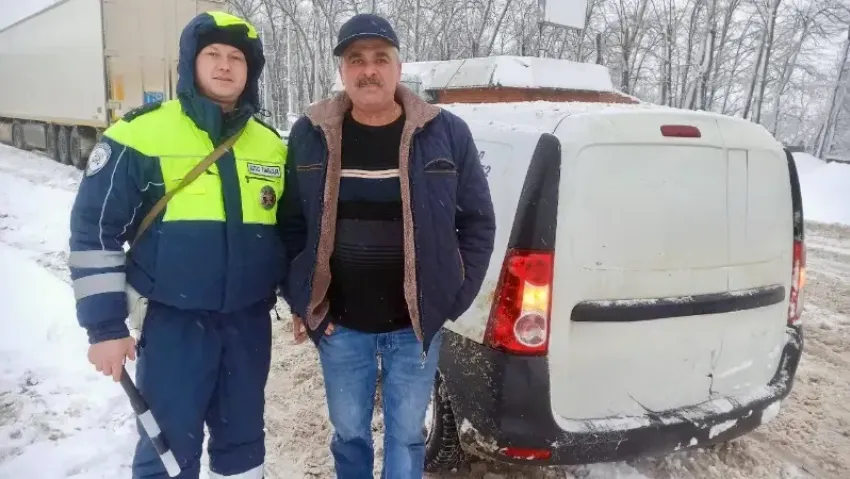 Белгородец попал в неприятность на воронежской дороге перед Новым годом