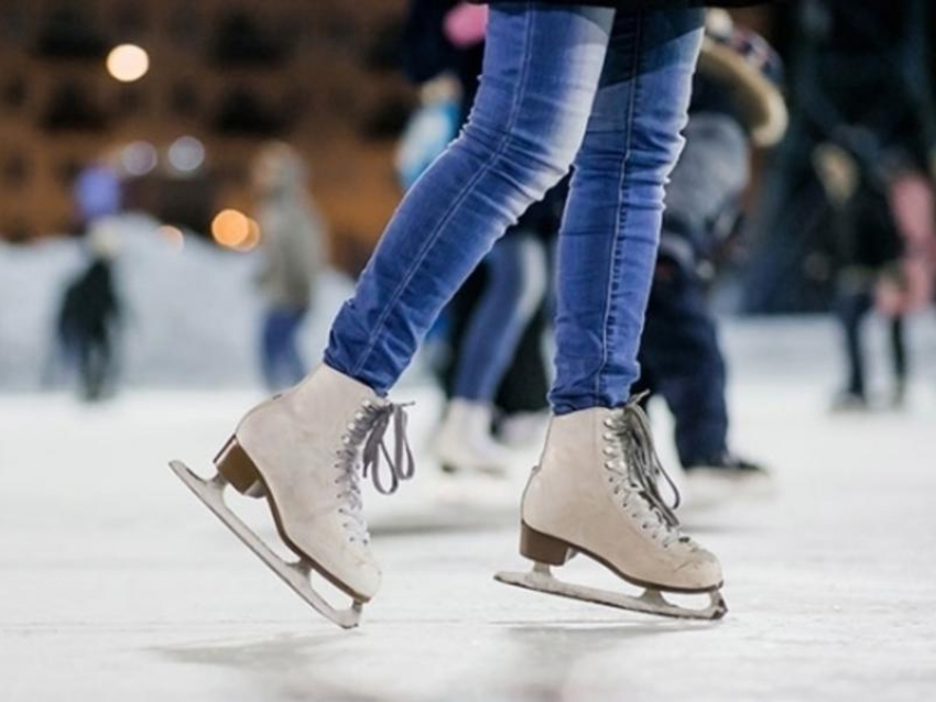 Где можно покататься на коньках в Воронеже 