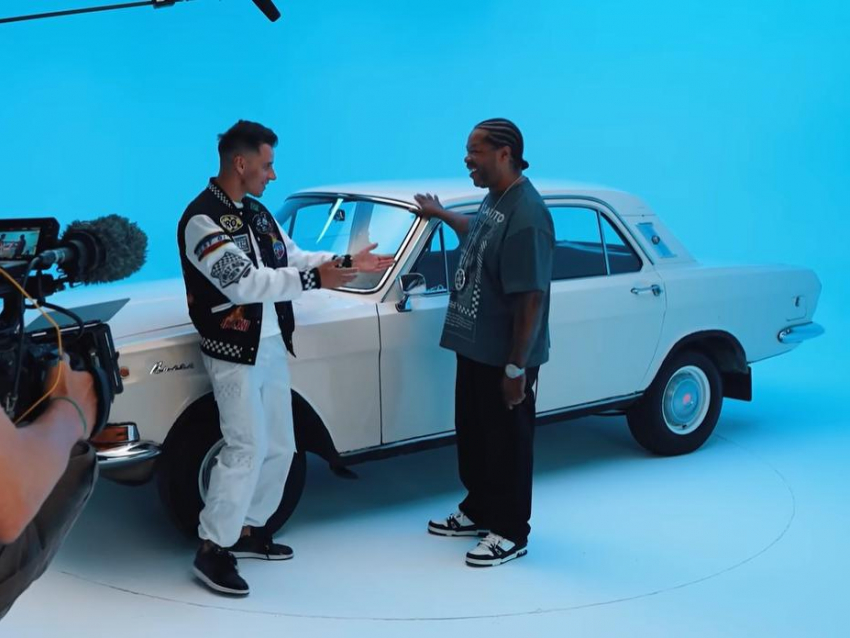 Для американского рэпера Xzibit прокачивают старую «Волгу» в Воронеже 