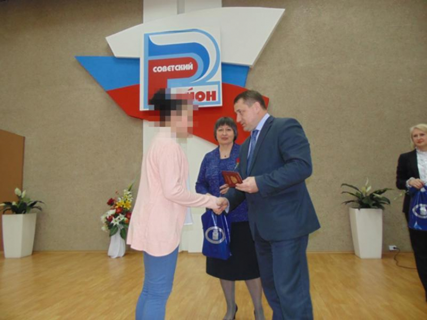Бывшего полицейского начальника посадили за помощь иностранцу в Воронеже