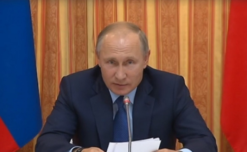 Путин выразил респект воронежскому губернатору