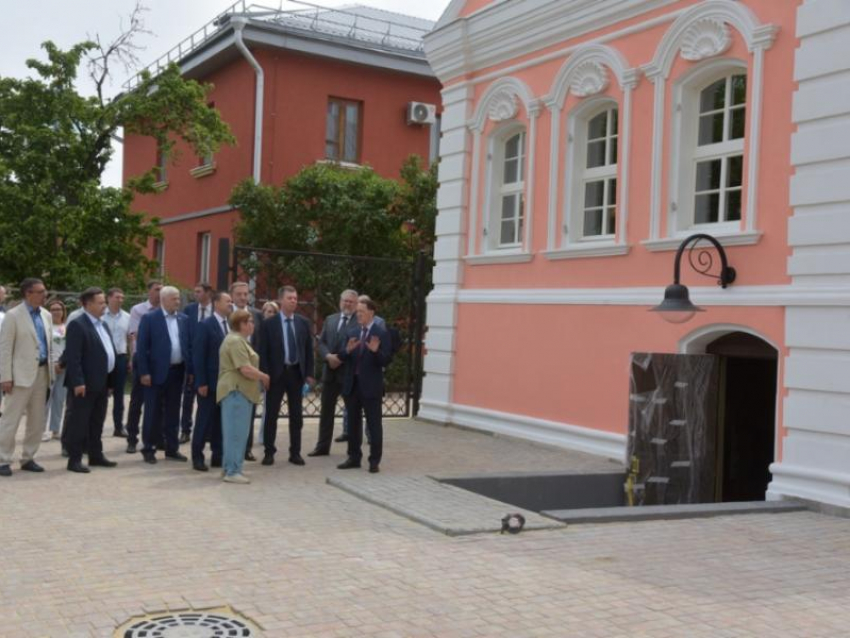Когда откроют обновленный Дом Гарденина в Воронеже, рассказал Алексей Гордеев