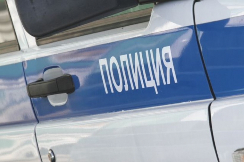 Воронежский рабочий чуть не убил коллегу битой за оскорбление родственника