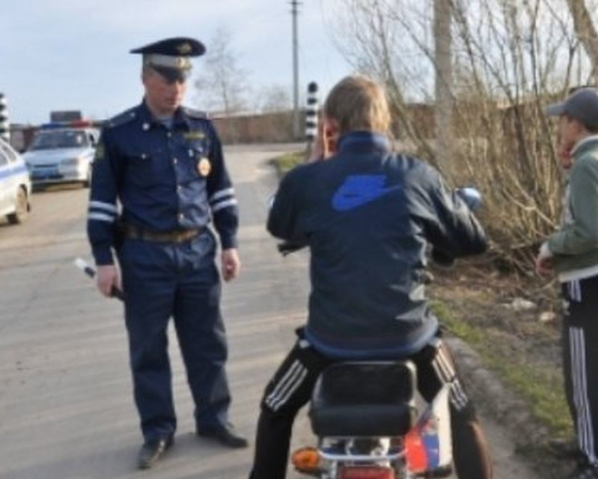 Воронежских байкеров начали массово проверять полицейские 