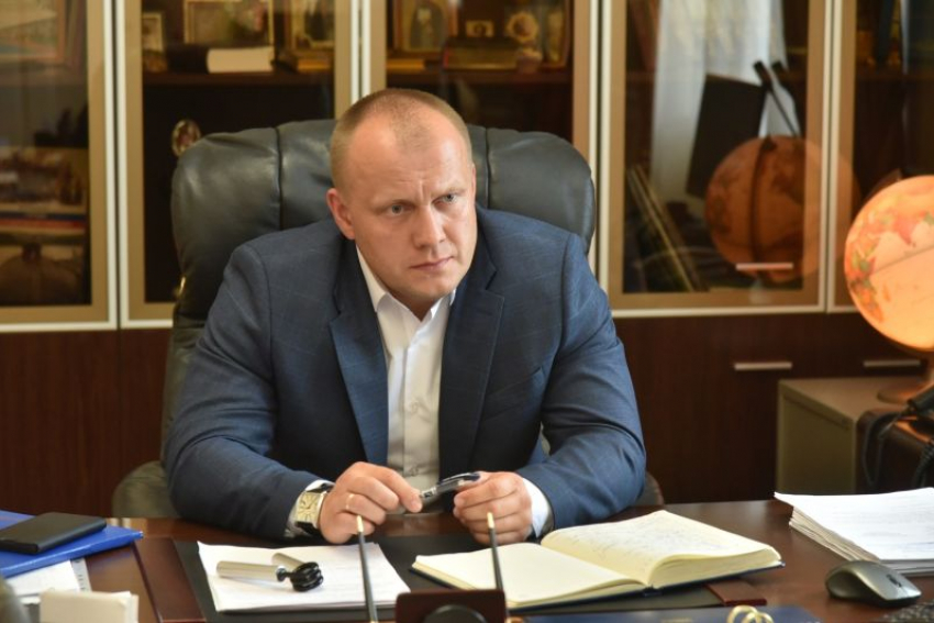 Префект-качок Чибисов рассказал о последнем дне работы главой воронежского района