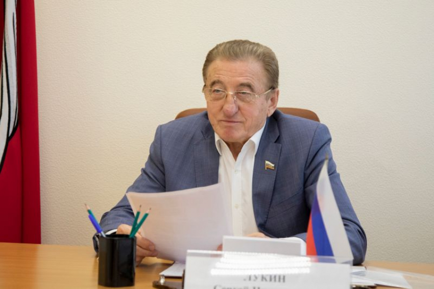 Экс-сенатор и депутат облдумы Сергей Лукин отмечает 72-й день рождения в Воронеже