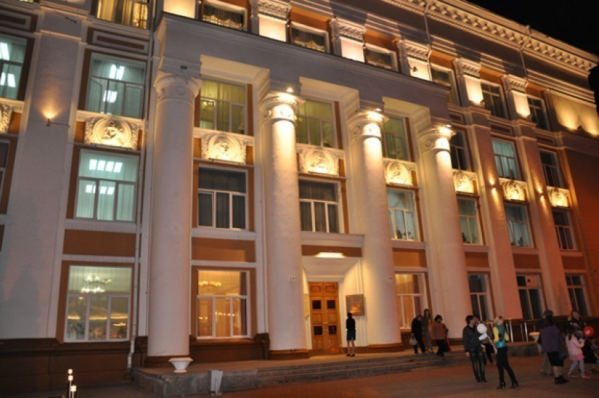 Воронежцы смогут посмотреть старые фотографии Никитинской библиотеки