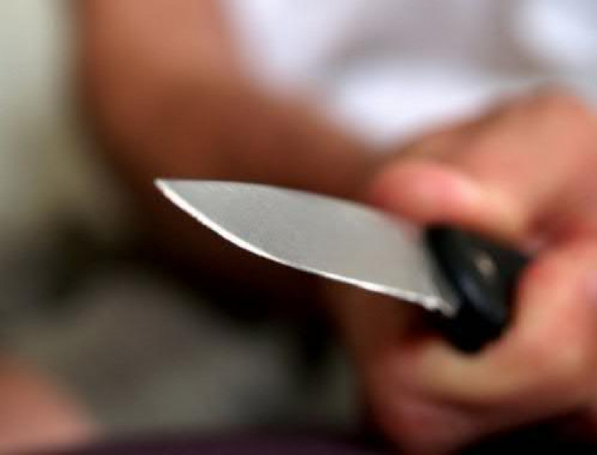 В Воронежской области жена ударила мужа ножом в живот и вызвала скорую