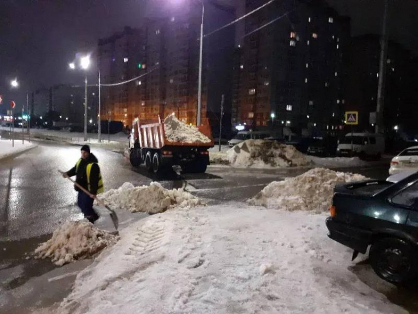  Как убирают «растаявший» Воронеж