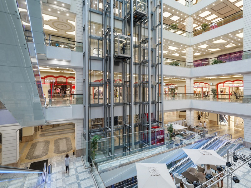 Знакомьтесь, поколение Z: новые бренды российского бьюти-рынка выбрали Галерею Чижова