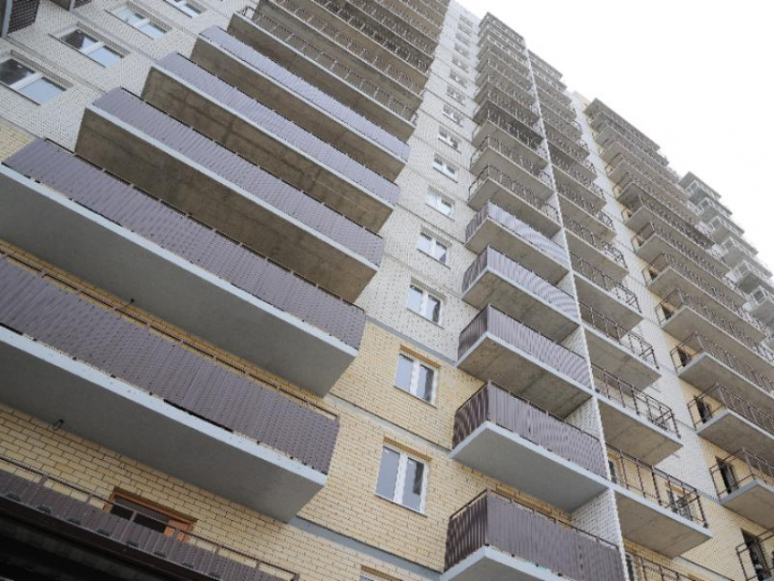 Прокуратура займется воронежским домом, который бросили ресурсоснабженцы
