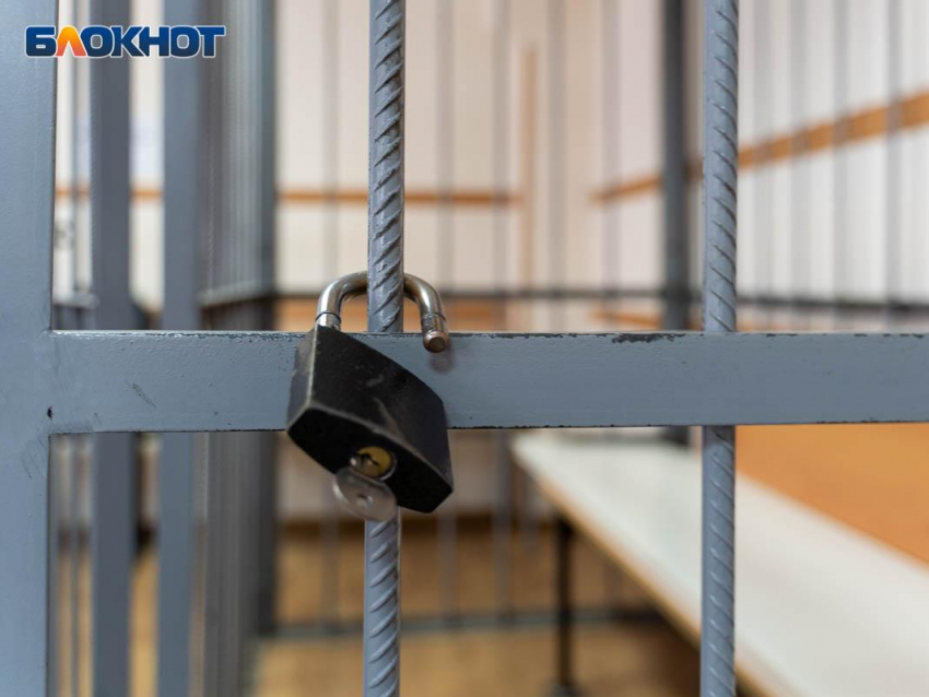 Семеро бывших ДПСников предстанут перед судом за миллионные взятки в Воронеже