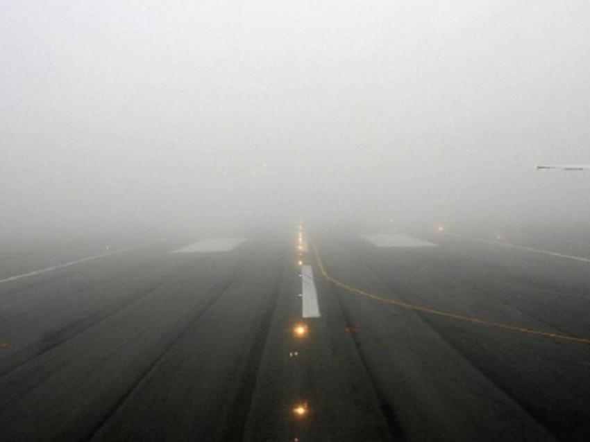 Воронежский аэропорт приостановил работу из-за тумана 