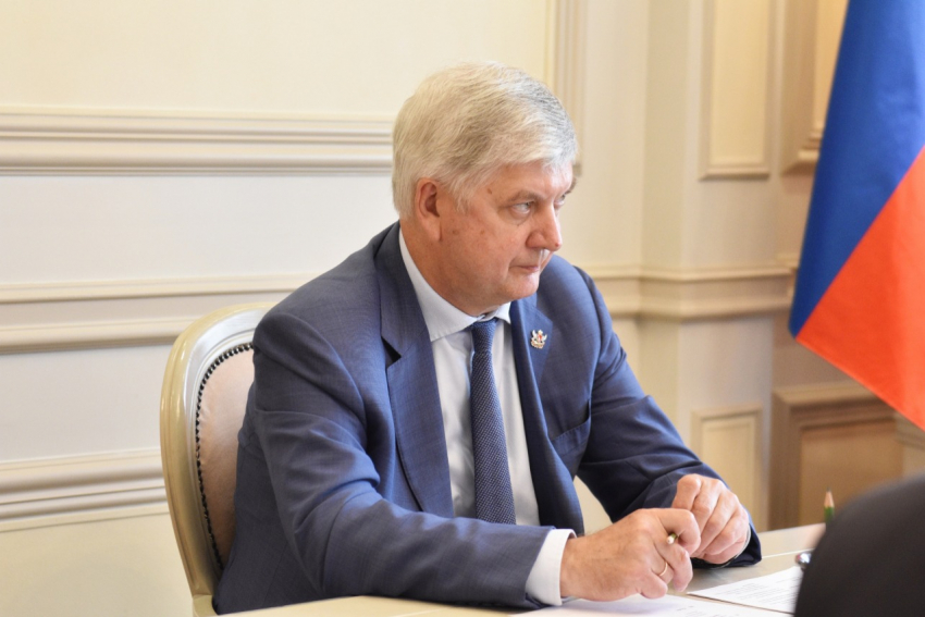 Губернатор Гусев  подписал решение о повышении платы за проезд
