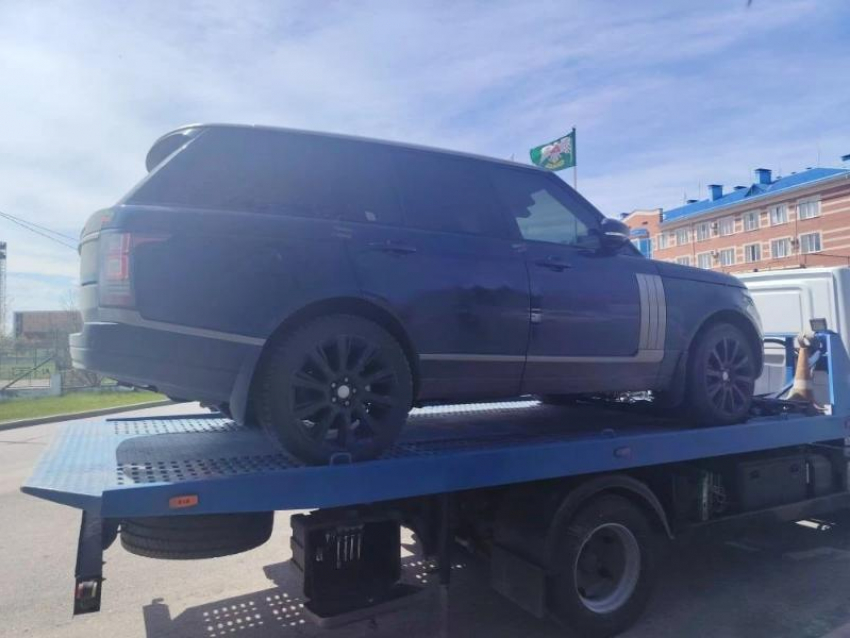 Воронежец сменил номера и доехал до Липецка на угнанной машине