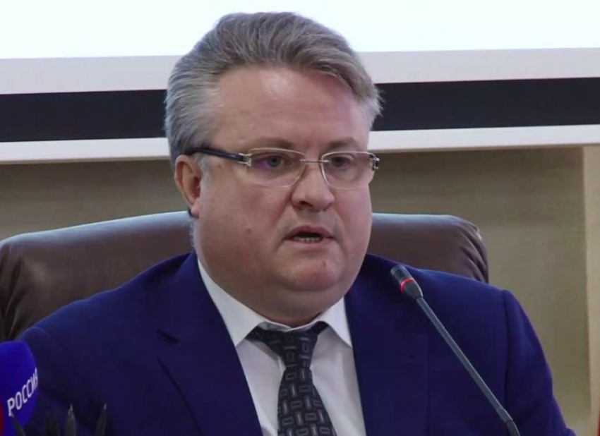 Панацею от коммунальных аварий на севере Воронежа назвал мэр Вадим Кстенин