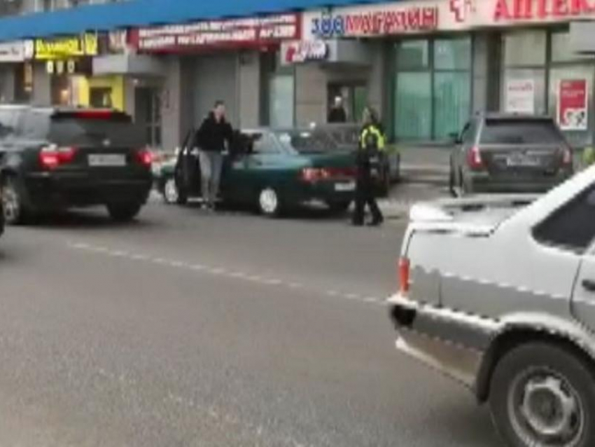 21-летний воронежец не пропустил пешехода и попал под «административку» в Воронеже