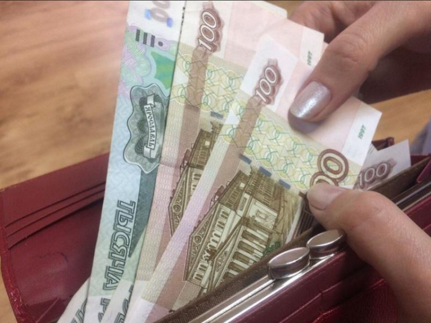 Женщина отсудила 40 тысяч рублей у детского сада, в котором её сын упал с горки