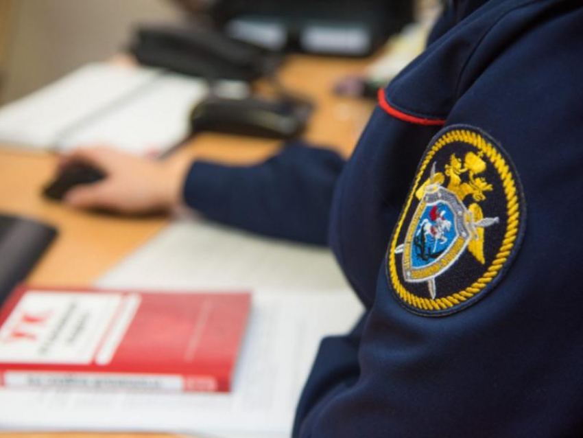 Труп мужчины со следами волочения нашли в Воронежской области 