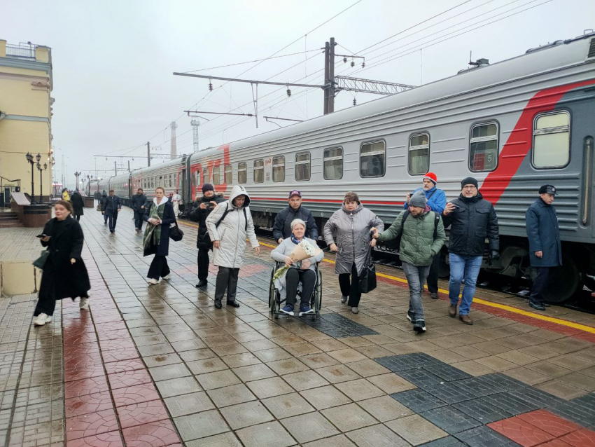 Брошенная в Мехико неходячая пенсионерка приехала в Воронеж