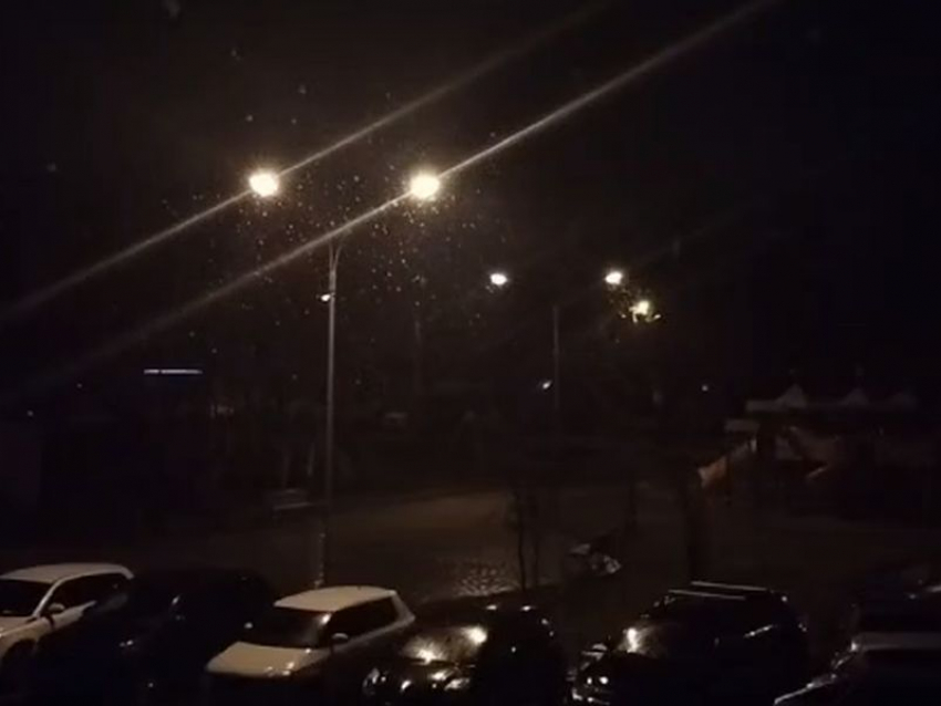 Первый снег в Воронеже в уходящем году читатели запечатлели на видео