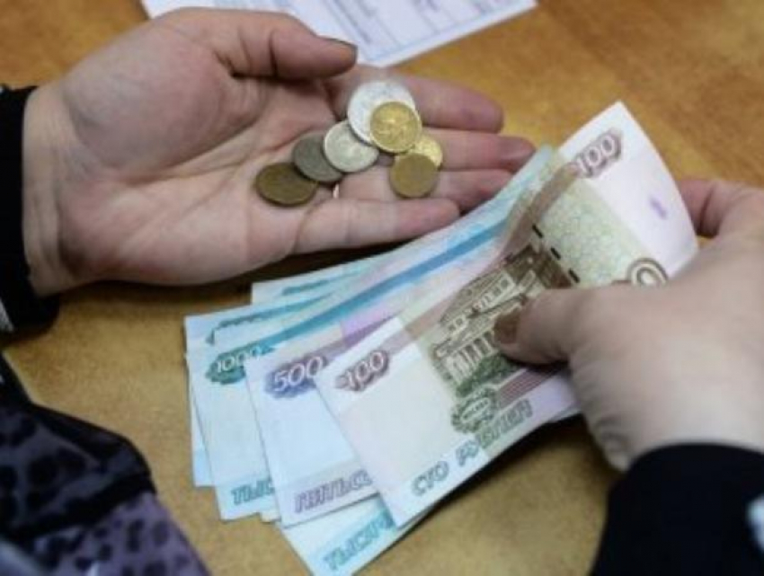 Стало известно, когда и на сколько повысят зарплату в Воронеже