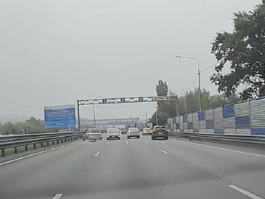 К чему приводит выпендреж шашечников, показали на видео в Воронеже 