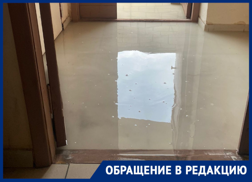 Воронежская новостройка превратилась в аквапарк с лифтом-капканом после июньского ливня 