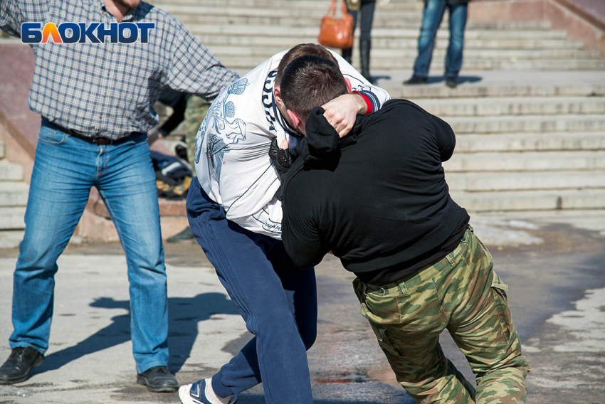 Ногой по голове: несовершеннолетний воронежец сломал череп прохожему