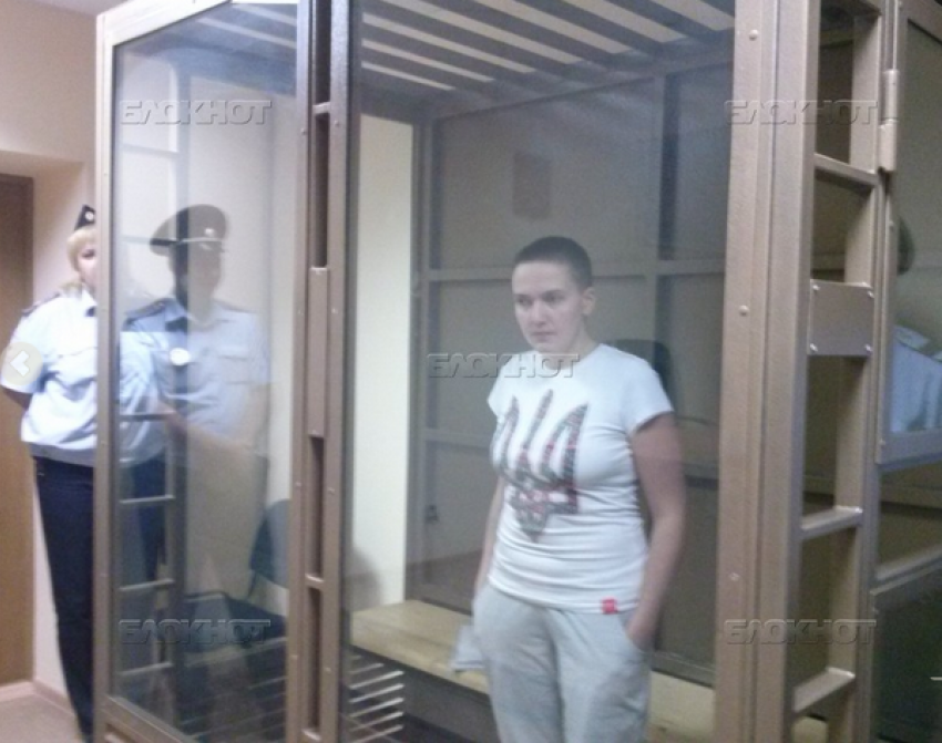 Надежда Савченко: «Я в Воронежском СИЗО предлагала им стены художественно разрисовать или покрасить — мне сказали: не положено»