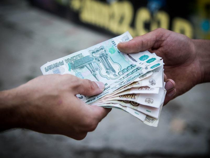 Замдиректора техникума ответит в суде за взятки от студентов за готовые ВКР в Лисках