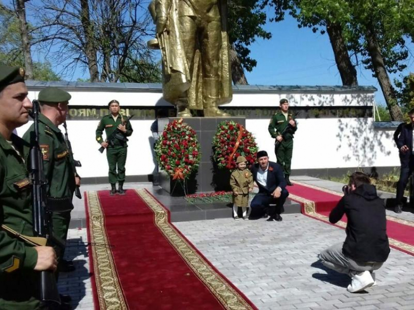 Родственников похороненных в Чечне бойцов разыскивают в Воронежской области 