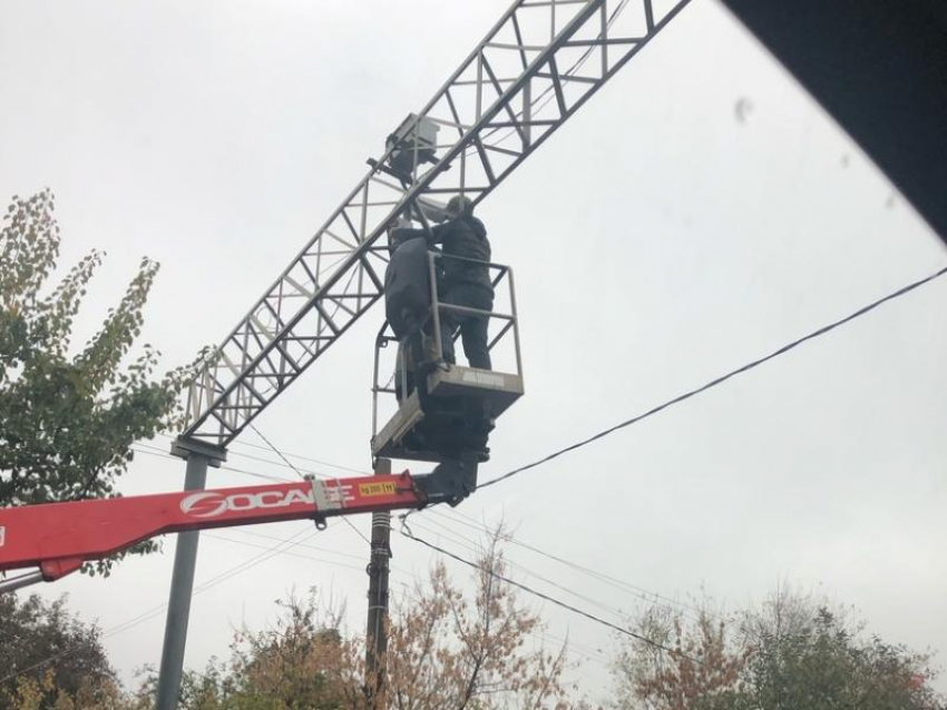Водителей предупредили о новой камере на перекрестке в Воронеже