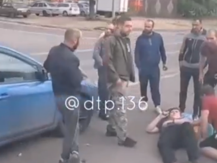 Сбитого пешехода сняли на видео в Воронеже 