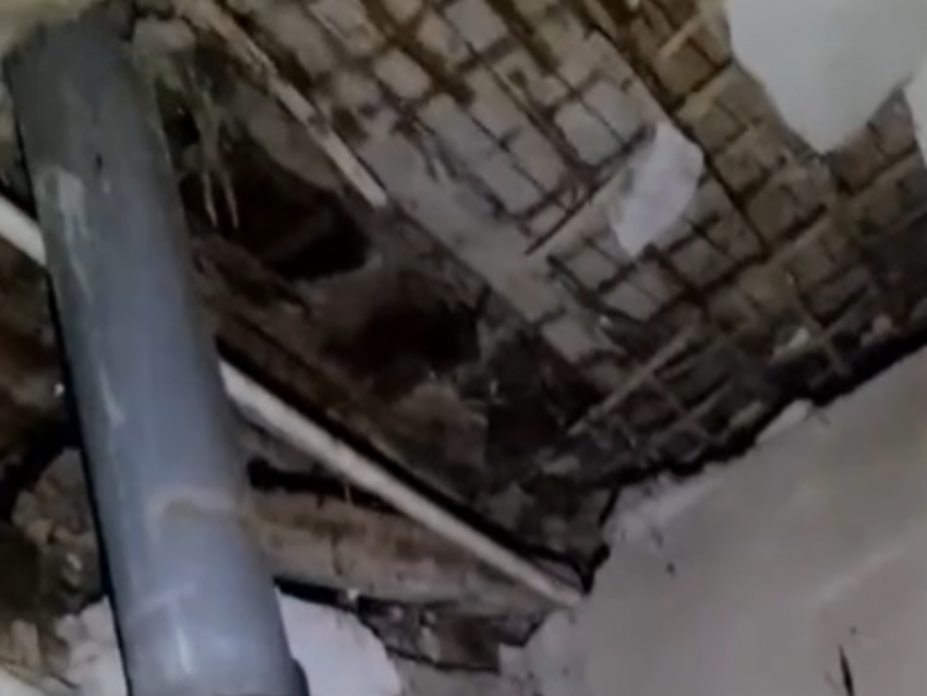 «Будут жертвы»: ужасы заброшенной квартиры в центре Воронежа показали на видео