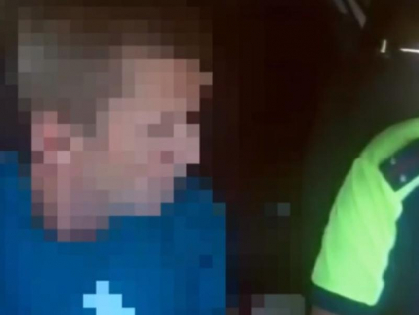 Курьезный диалог водителя «3 класса» и полицейского попал на видео