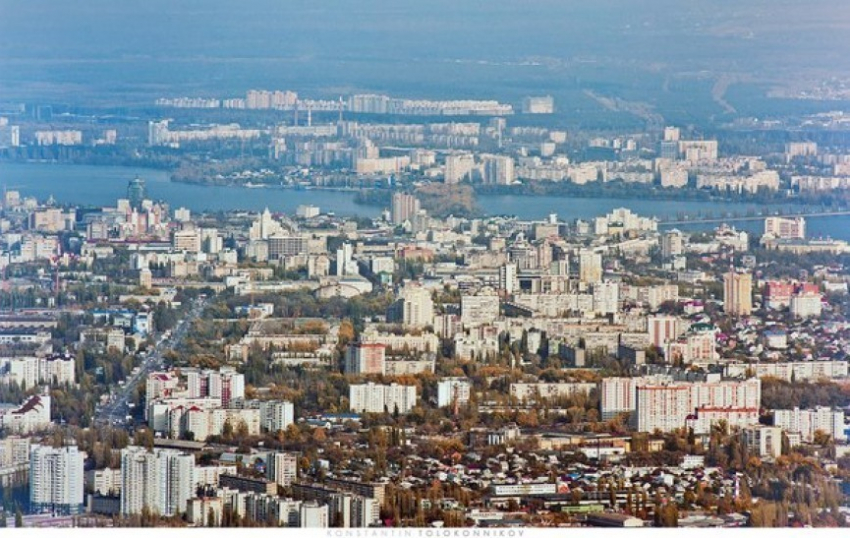 Воронеж загоняют в банкроты
