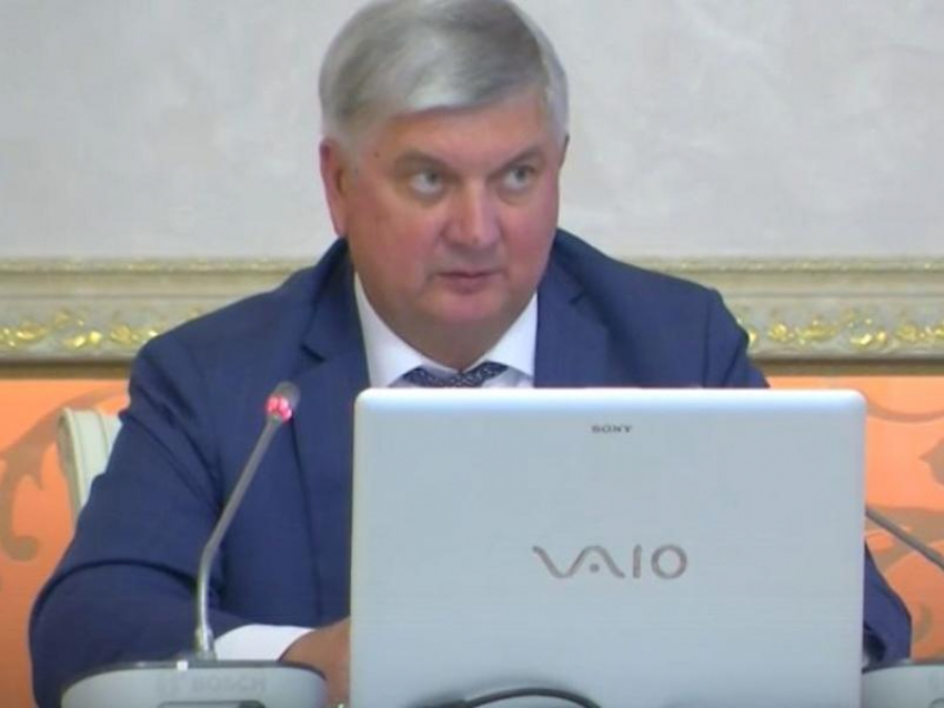 Вернётся ли «дистанциока» и масочный режим в Воронежскую область, ответил губернатор