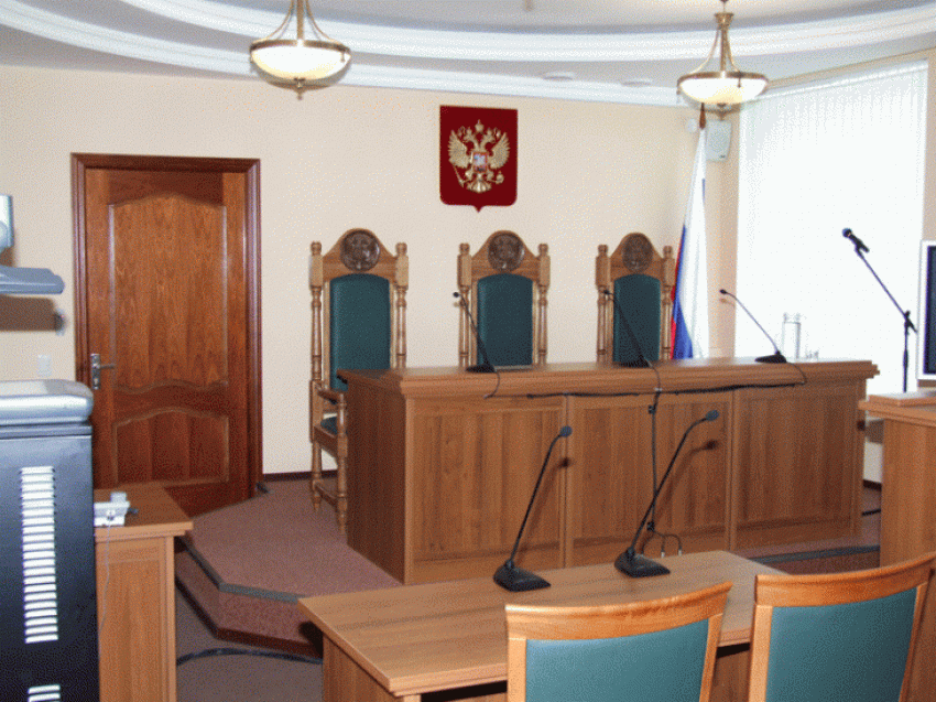 В Воронежской области будут судить следователя и адвоката за взятку в 1,2 миллиона рублей