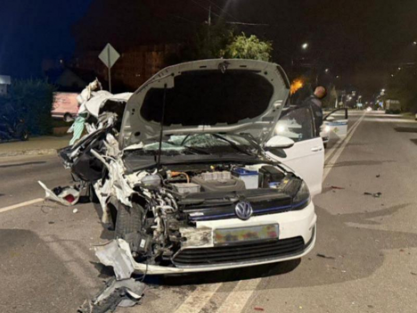 Совершившему смертельную аварию сыну экс-сотрудницы воронежской ФНС продлили арест