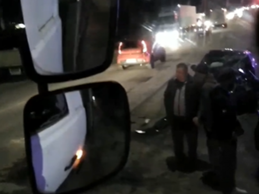 Опубликовано видео с места массового ДТП под Воронежем 