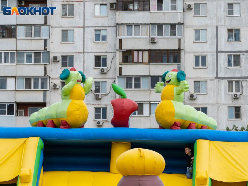 Опубликованы адреса воронежских домов, где за 188 млн рублей благоустроят дворы