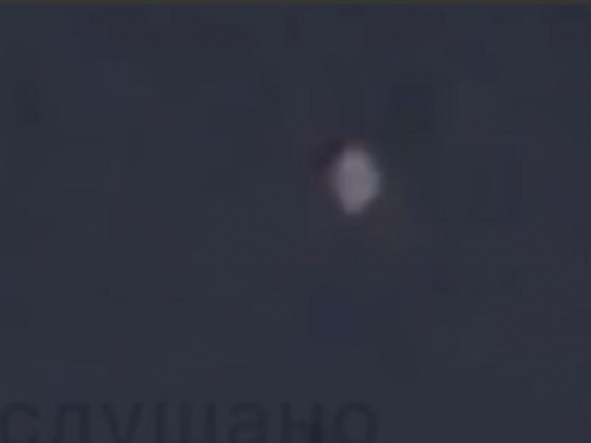 Непонятный летающий объект на ночном небе взволновал жителей Воронежской области