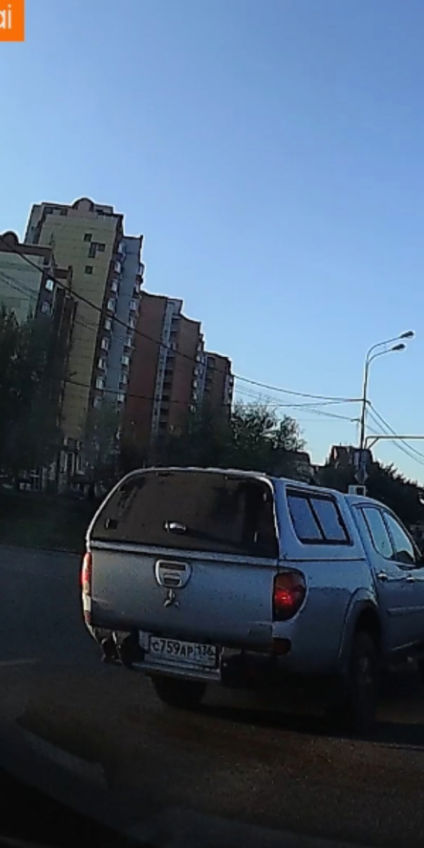 Отвязный проезд по встречке попал на видео в Воронеже